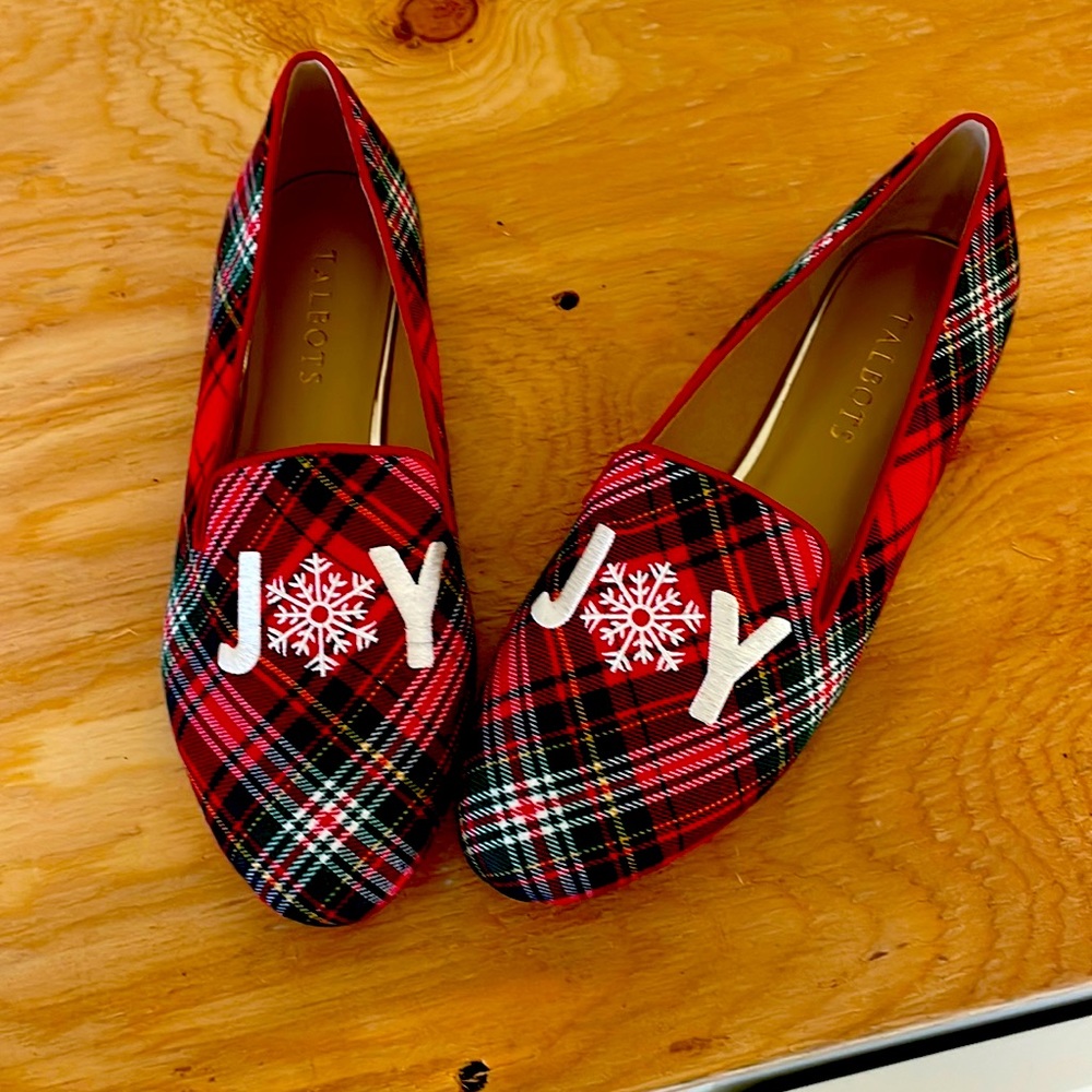 Tartan Red  and Gold Holiday flat
